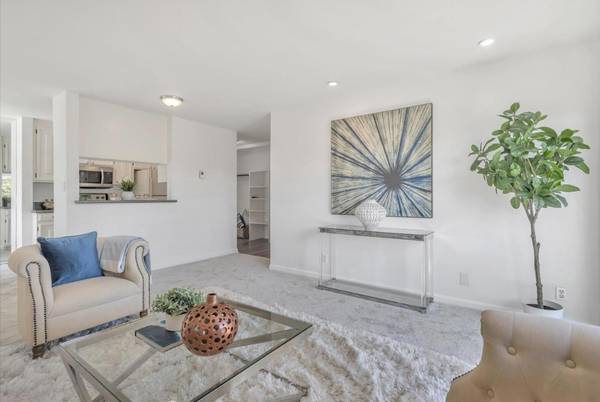 1BR/1BA Condo · San Mateo photo 4