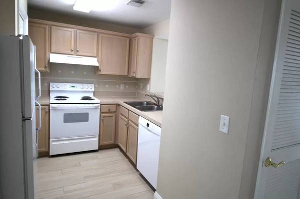 1BR/1BA Apartment · San Francisco photo 3