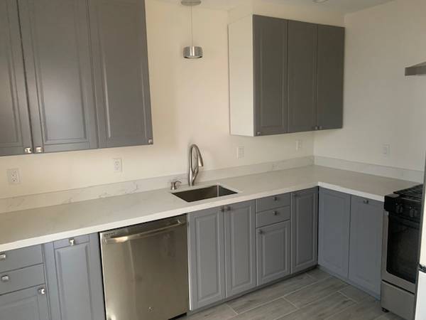2BR/1BA Duplex · Berkeley photo 3