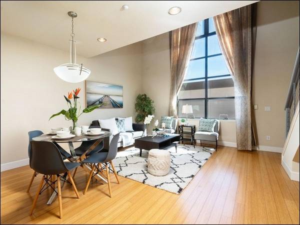 1BR/2BA Condo · Palo Alto photo 2