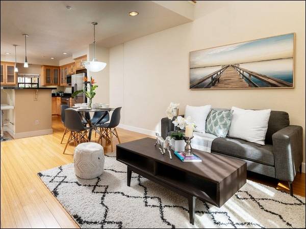 1BR/2BA Condo · Palo Alto photo 3