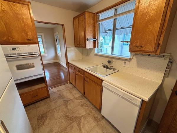 1BR/1BA Apartment on Oakes Blvd · San Leandro photo 4