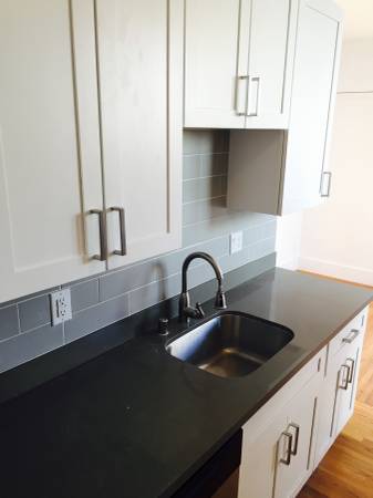 2BR/1BA Apartment on 16th Avenue · San Francisco photo 3