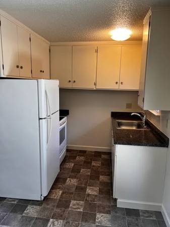 2BR/1BA Apartment on Sumner St · Santa Cruz photo 5