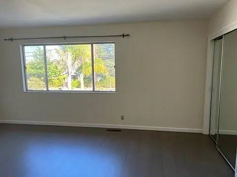4BR/3BA Townhouse on College Ave · Stanford photo 3
