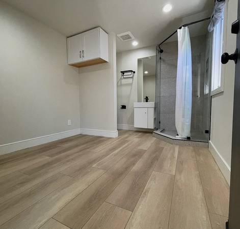 1BR/1BA Single Family House · Palo Alto photo 2