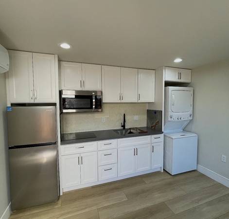 1BR/1BA Single Family House · Palo Alto photo 5