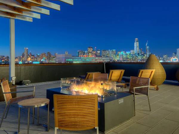 1BR/1BA Apartment on Brannan St · San Francisco photo 2
