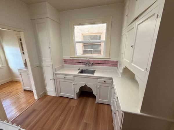 1BR/1BA Apartment · Berkeley photo 4