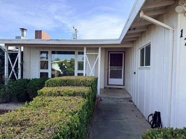 3BR/2BA Single Family House on Dewey St · San Mateo photo 5