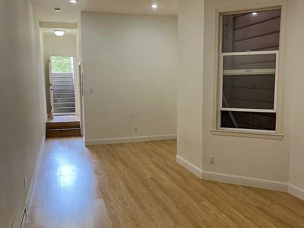 2BR/2BA Apartment · San Francisco photo 3