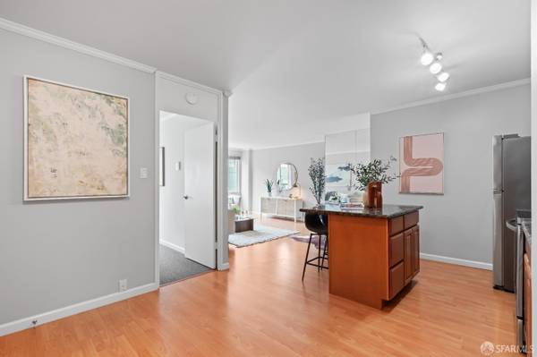 1BR/1BA Condo on Pine St · San Francisco photo 2