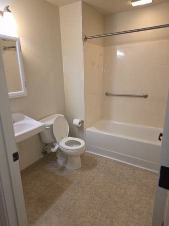 0BR/1BA Apartment · Pinole photo 4