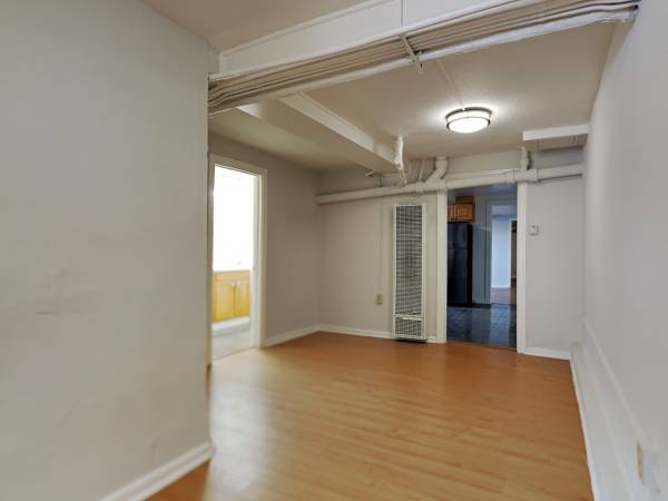 Apartments on Alcatraz Ave · Oakland photo 3