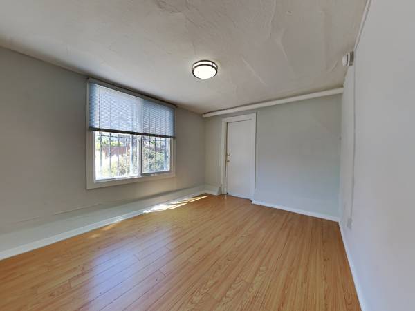 Apartments on Alcatraz Ave · Oakland photo 4