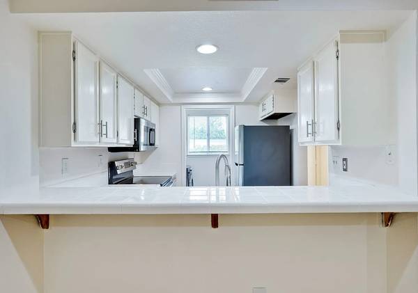 1006 Summerplace Dr San Jose, CA 95122 photo 3