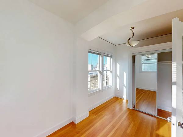 1BR/1BA Apartment · San Francisco photo 5