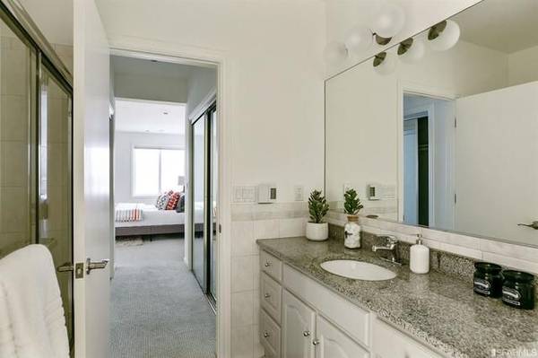 1BR/1BA Condo on Divisadero St · San Francisco photo 5