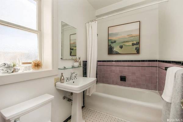 1BR/1BA Apartment on Page St · San Francisco photo 2