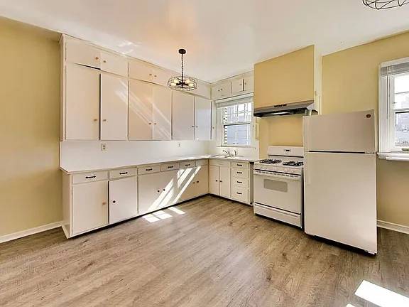 2BR/1BA Apartment · San Francisco photo 2