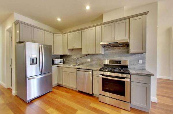 2BR/1BA Flat on Powell St · San Francisco photo 3