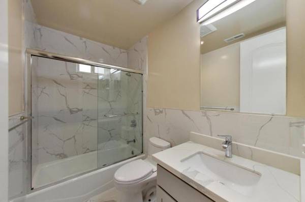 2BR/1BA Flat on Powell St · San Francisco photo 4
