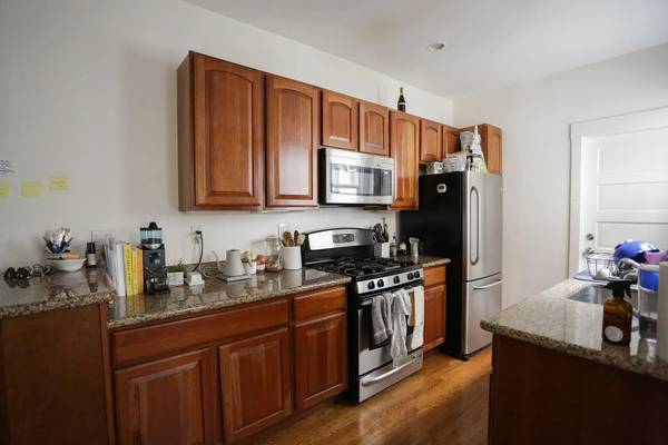 2BR/1BA Loft on 25th St · San Francisco photo 2