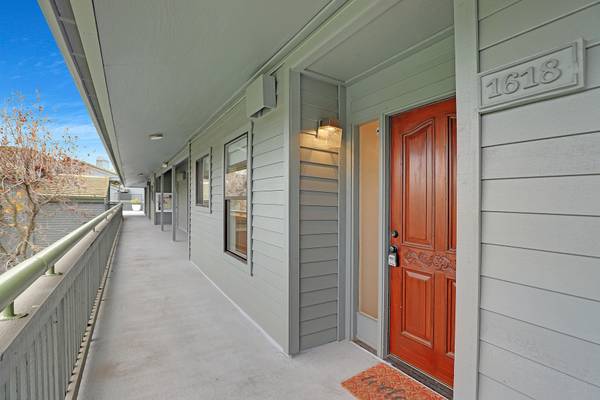 2BR/3BA Condo on San Miguel Dr · Walnut Creek photo 3