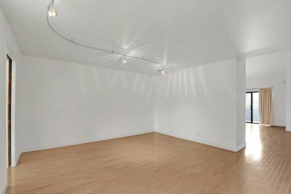 2BR/3BA Condo on San Miguel Dr · Walnut Creek photo 5