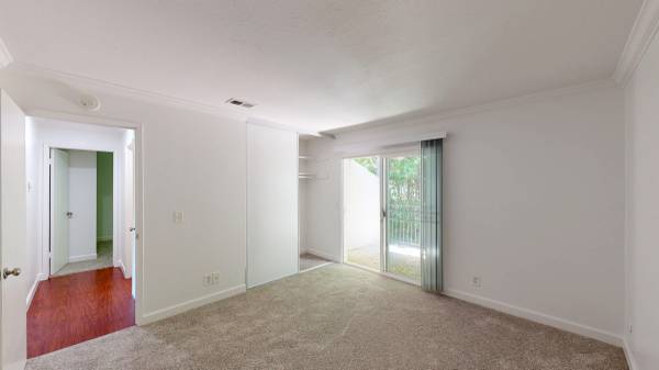 2BR/1BA Single Family House on Happy Ln. - 18( · Boyes Hot Springs photo 5