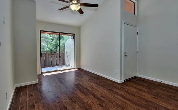2BR/1BA Condo · Fremont photo 5
