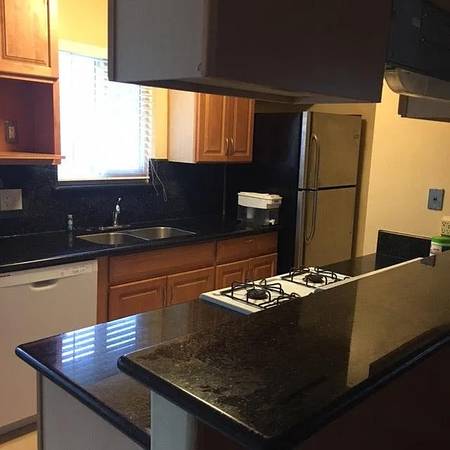 2BR/1BA Condo · Pleasanton photo 3
