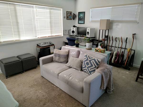 1BR/1BA Single Family House on Felt St · Santa Cruz photo 4