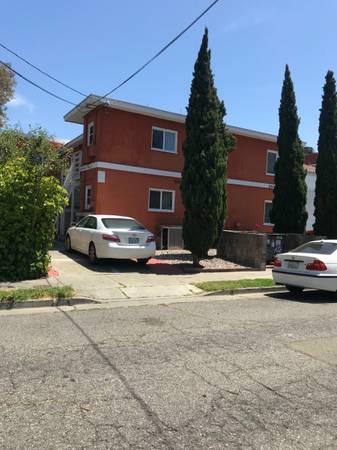 1BR/1BA Other on Dohr · Berkeley photo 2