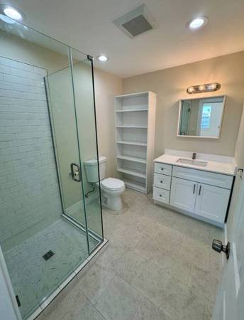 2BR/1BA Single Family House · Oakland photo 4