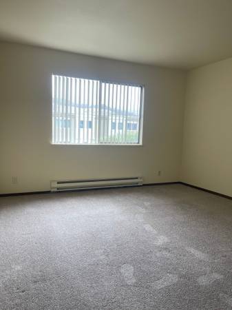1BR/1BA Apartment on Willow Ave · South San Francisco photo 4