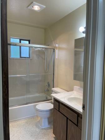 1BR/1BA Apartment on Willow Ave · South San Francisco photo 5