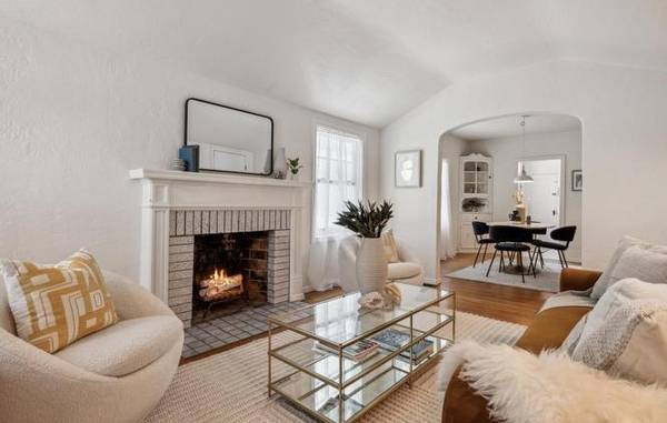 1BR/1BA Single Family House on Evelyn Ave · Albany photo 3