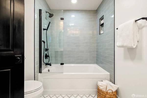 1BR/1BA Duplex on Castro St · San Francisco photo 5