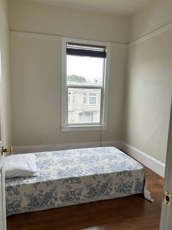 3BR/1BA Apartment · Daly City photo 4