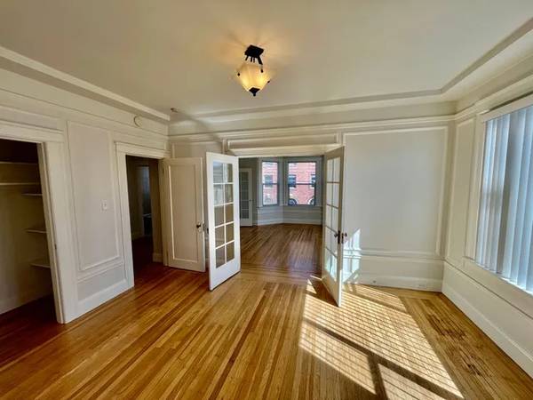 2BR/1BA Apartment · San Francisco photo 5