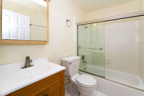 4BR/2BA Flat · San Francisco photo 4