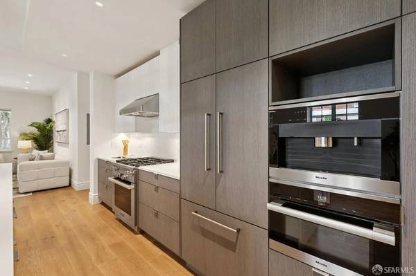 2BR/2BA Condo on Jackson Street - I · San Francisco photo 3