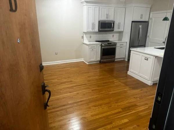 1BR/1BA Apartment · San Francisco photo 2