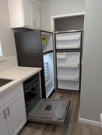 2BR/2BA Townhouse · Palo Alto photo 3