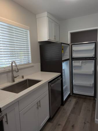 2BR/2BA Townhouse · Palo Alto photo 4