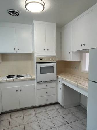 1BR/1BA Apartment · Van Nuys photo 3