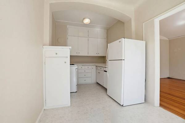1BR/1BA Apartment · Santa Monica photo 4