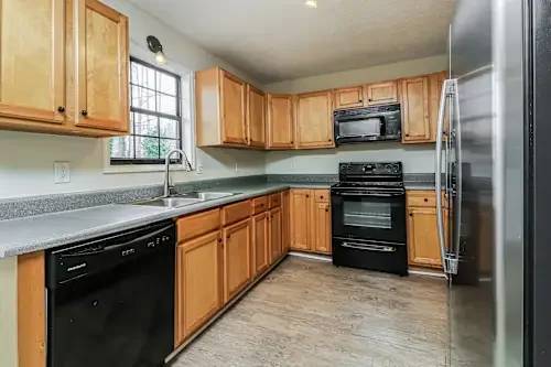 1BR/1BA Apartment · San Francisco photo 4