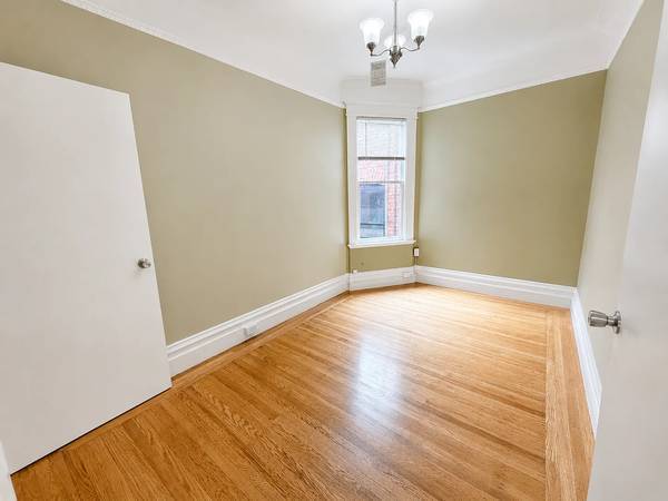 1BR/1BA Apartment · San Francisco photo 2